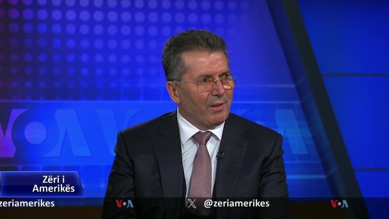 “Zëri i Amerikës” denigron Mediun : Jeni nën hetim për Gërdecin, pse nuk jepni dorëheqjen? Fatja: Nuk jam në një proces për Gërdecin por me republikën e SPAK-ut, kur gjykata ka thënë se nuk kam asnjë lidhje me shpërthimin në Gërdec “Zëri i Amerikës” denigron Mediun : Jeni nën hetim për Gërdecin, pse nuk jepni dorëheqjen? Fatja: Nuk jam në një proces për Gërdecin por me republikën e SPAK-ut, kur gjykata ka thënë se nuk kam asnjë lidhje me shpërthimin në Gërdec