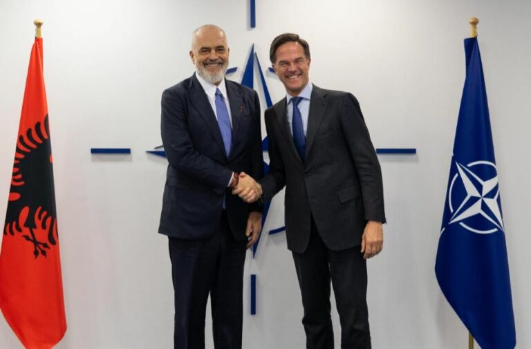 Rama takim me Sekretarin e Përgjithshëm të NATO-s, kryeministri: Mark Rutte, mbështetës i paepur i Shqipërisë Rama takim me Sekretarin e Përgjithshëm të NATO-s, kryeministri: Mark Rutte, mbështetës i paepur i Shqipërisë