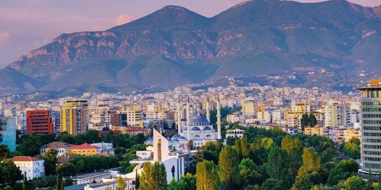 48 orë e mia në Tiranë, një arratisje perfekte europiane në qytetin më të nënvlerësuar 48 orë e mia në Tiranë, një arratisje perfekte europiane në qytetin më të nënvlerësuar