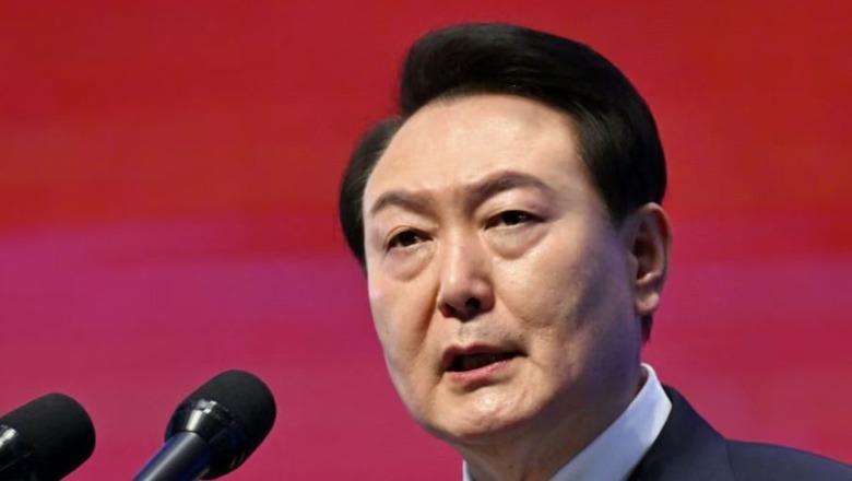 Koreja e Jugut/ Përplasje e tensionuar me ekipin e sigurisë, anulohet arrestimi i presidentit Yoon! Mbështetësit: Fituam Koreja e Jugut/ Përplasje e tensionuar me ekipin e sigurisë, anulohet arrestimi i presidentit Yoon! Mbështetësit: Fituam