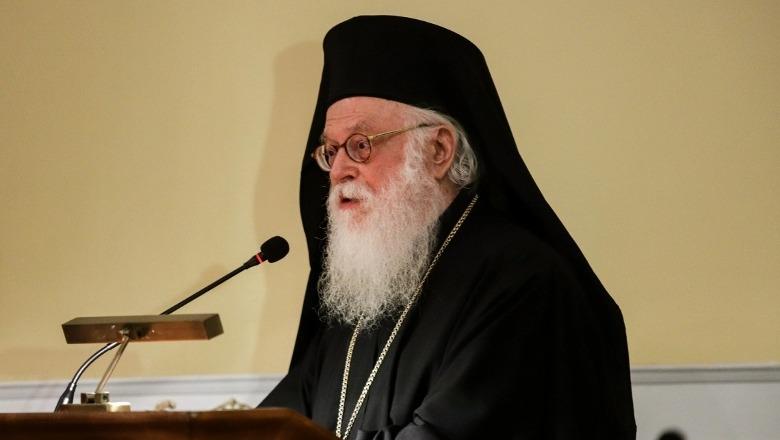 Pas operacionit, Kryepeshkopi Anastas është në gjendje të qëndrueshme, por i intubuar në Njësinë e Kujdesit Intensiv Pas operacionit, Kryepeshkopi Anastas është në gjendje të qëndrueshme, por i intubuar në Njësinë e Kujdesit Intensiv