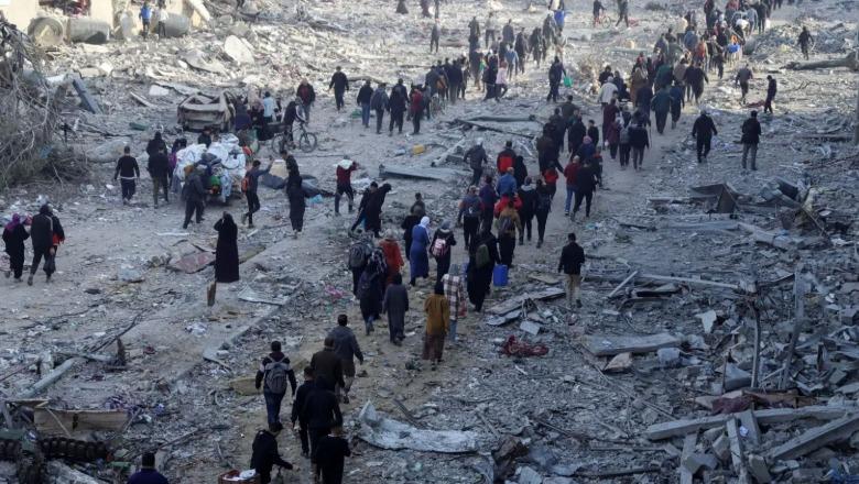 VIDEOLAJM/ Mijëra palestinezë marshojnë për t’u kthyer në Gazën veriore VIDEOLAJM/ Mijëra palestinezë marshojnë për t’u kthyer në Gazën veriore