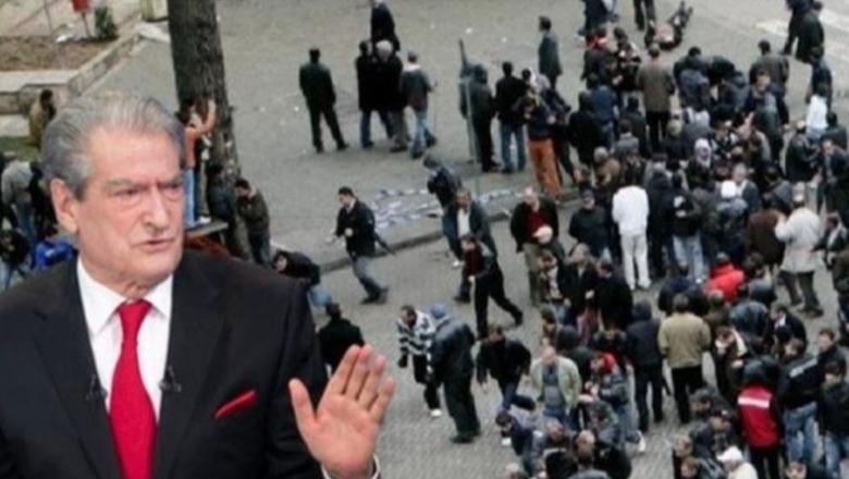 Ngjashmëria qesharake për trushplarët: Trump nuk ka hapur kurrë zjarr kundër amerikanëve si Berisha ndaj popullit të tij! Ngjashmëria qesharake për trushplarët: Trump nuk ka hapur kurrë zjarr kundër amerikanëve si Berisha ndaj popullit të tij!