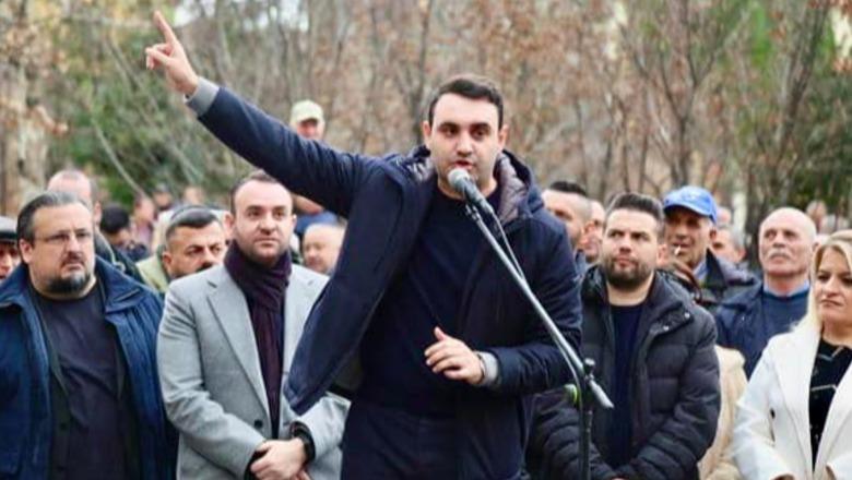 Arben Ahmetaj vë në siklet Belind Këlliçin: A i financon Belinda Balluku protestat e tij kundër Erion Veliajt? Arben Ahmetaj vë në siklet Belind Këlliçin: A i financon Belinda Balluku protestat e tij kundër Erion Veliajt?