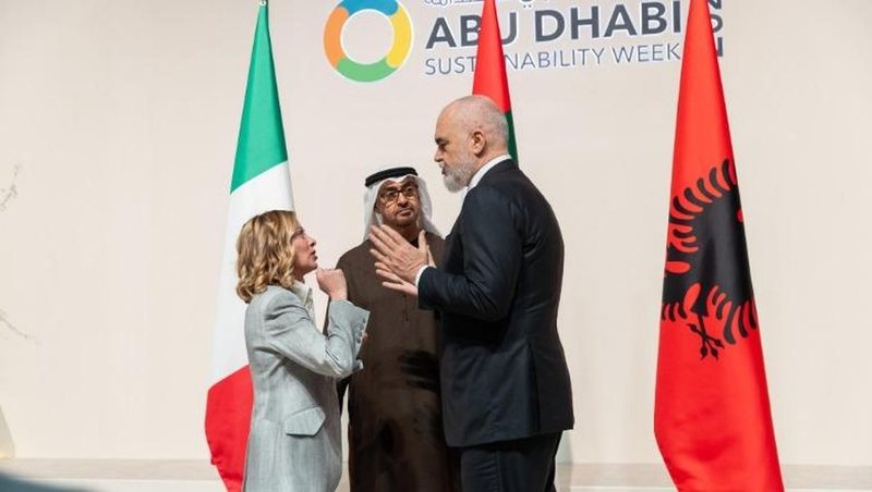 Çfarë ka pas marrëveshjes 1 miliard euro Rama & Meloni me arabët? Çfarë ka pas marrëveshjes 1 miliard euro Rama & Meloni me arabët?