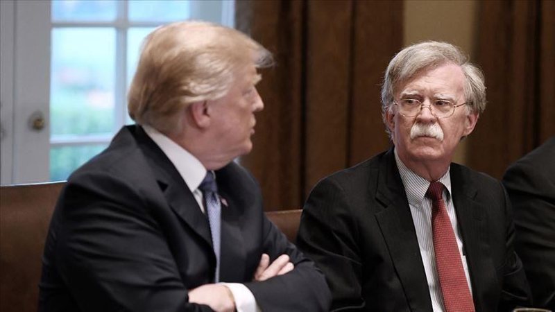 Bolton deklaron se Trump mund t’i heqë “non grata”-n Berishës! A ka të drejtë presidenti që e quajti tuaf Ish-këshilltarin e tij vetëm pak ditë më parë? Bolton deklaron se Trump mund t’i heqë “non grata”-n Berishës! A ka të drejtë presidenti që e quajti tuaf Ish-këshilltarin e tij vetëm pak ditë më parë?