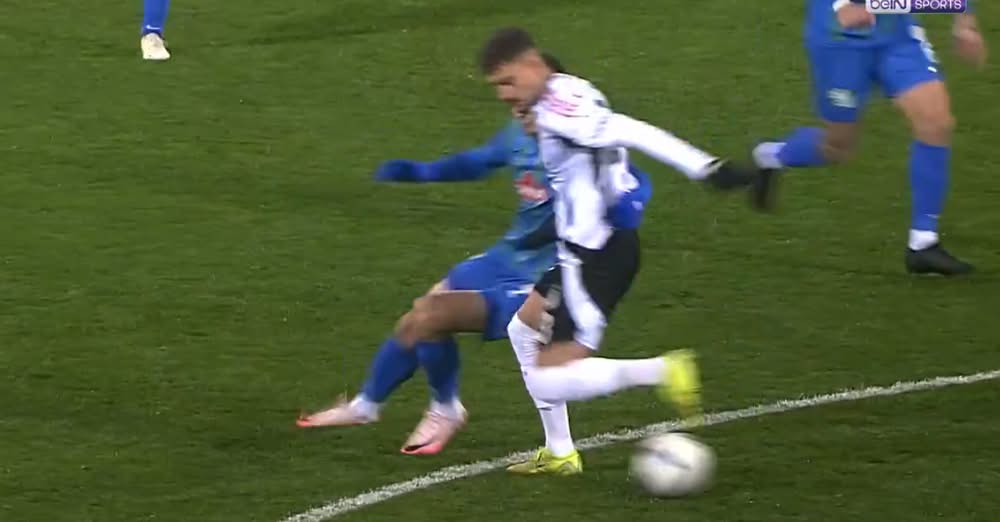 VIDEO/ Si në Shqipëri-Ukrainë! Ernest Muçi përsërit ruletën e famshme të Zidan në driblim, jep spektakël te Beshiktashi VIDEO/ Si në Shqipëri-Ukrainë! Ernest Muçi përsërit ruletën e famshme të Zidan në driblim, jep spektakël te Beshiktashi