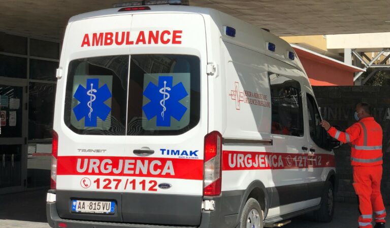Ngjarje tragjike në Lushnje: U paraqit në spital në gjendje të rëndë nga virozat, ndërron jetë 6-vjeçari Ngjarje tragjike në Lushnje: U paraqit në spital në gjendje të rëndë nga virozat, ndërron jetë 6-vjeçari