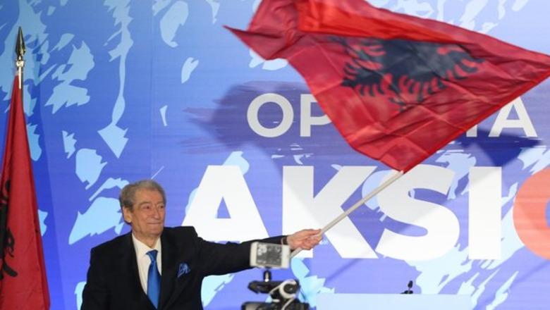 FOTO/ Kur Berisha sulmonte Trump, para se të shpallej “non grata” FOTO/ Kur Berisha sulmonte Trump, para se të shpallej “non grata”