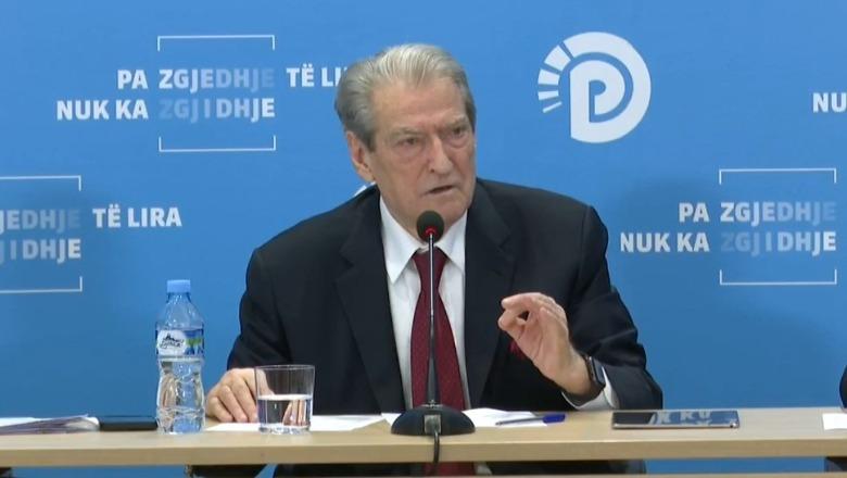 Mero Baze: Përfytrimi i Berishës për ‘New York Times’, është edhe më fyes, se sa akuza që gazeta ka marrë para nga Edi Rama