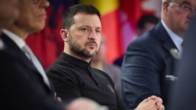 Parlamenti ukrainas nuk e miraton rezolutën simbolike në mbështetje të Zelensky-t Parlamenti ukrainas nuk e miraton rezolutën simbolike në mbështetje të Zelensky-t