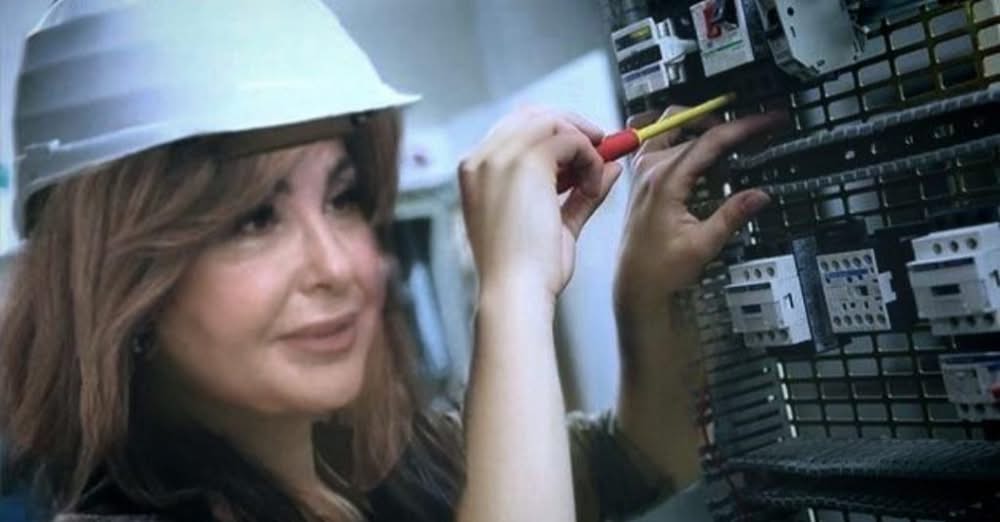 Letër për znj. Aurora Polo: Jepni dorëheqjen nga gara për emërimin në postin e drejtorit të Përgjithshëm të RTSH-së …zonja elektriciste Letër për znj. Aurora Polo: Jepni dorëheqjen nga gara për emërimin në postin e drejtorit të Përgjithshëm të RTSH-së …zonja elektriciste