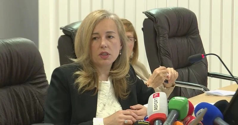 Kush është ‘e goditura’ në krye të KLP Mirela Bogdani që u kthye në violinë e Ols Dados, si ka degraduar qeveria e prokurorëve, një fakt i rëndë edhe për gjumashin e ILD