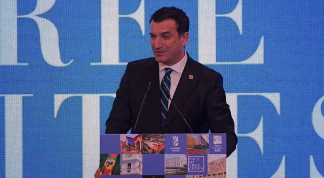 Darka me kryebashkiakët e samitit “Pakti i Qyteteve të Lira”, Veliaj: Po ndërtojmë copën tonë të Europës në Tiranë