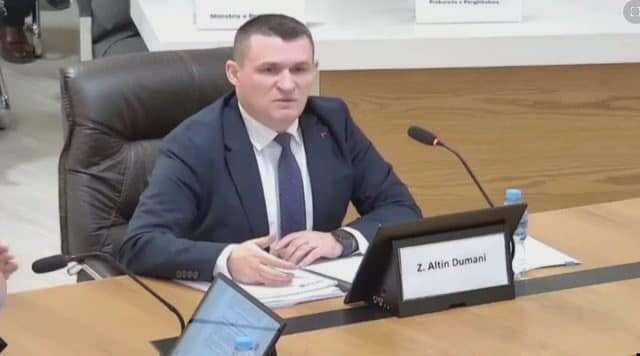 “Me një pagë shtetërore ndërtoi një portofol të lakmueshëm pronash!” Gazetari: Mrekullia Dumani, si të blesh pasuri pa miliona