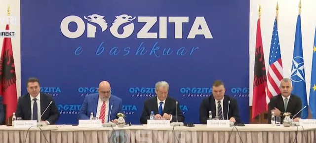 A mund t’i ndihmojë Christopher LaCivita, të fitojnë këta? Përgjigjen qytetarët: Edhe Trumpi të vijë këtyre s’ka zot që u bënë dreman!