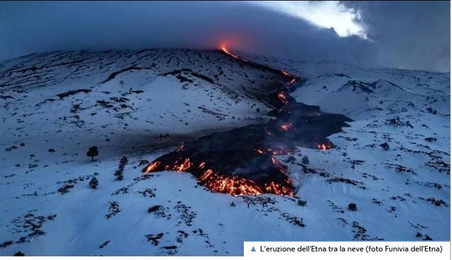Shpërthen vullkani Etna, dy hapësira ajrore të mbyllura në aeroportin e Katanias Shpërthen vullkani Etna, dy hapësira ajrore të mbyllura në aeroportin e Katanias