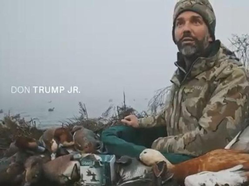 VIDEO/ Djali i Donald Trump gjuan rosat në një zonë të mbrojtur në Venecia, çështja shkon në parlamentin italian VIDEO/ Djali i Donald Trump gjuan rosat në një zonë të mbrojtur në Venecia, çështja shkon në parlamentin italian