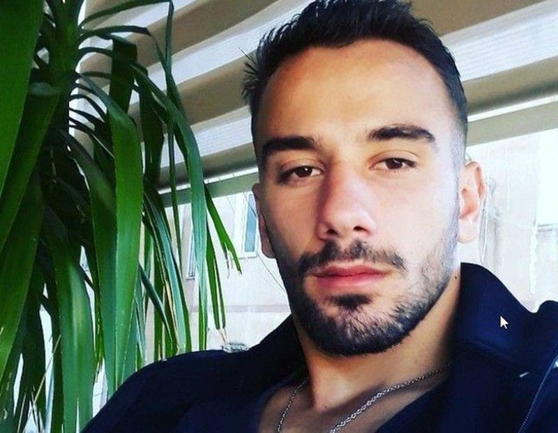 “Kam një problem të madh”! U gjet i pajetë në makinë, ja kë telefonoi 25-vjeçari në Lezhë para se…