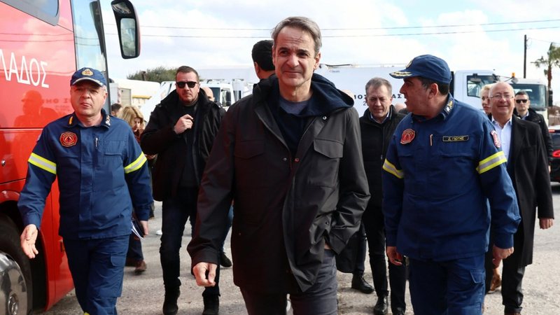Santorini goditet sërish nga tërmete, pak minuta para vizitës së kryeministrit Mitsotakis Santorini goditet sërish nga tërmete, pak minuta para vizitës së kryeministrit Mitsotakis