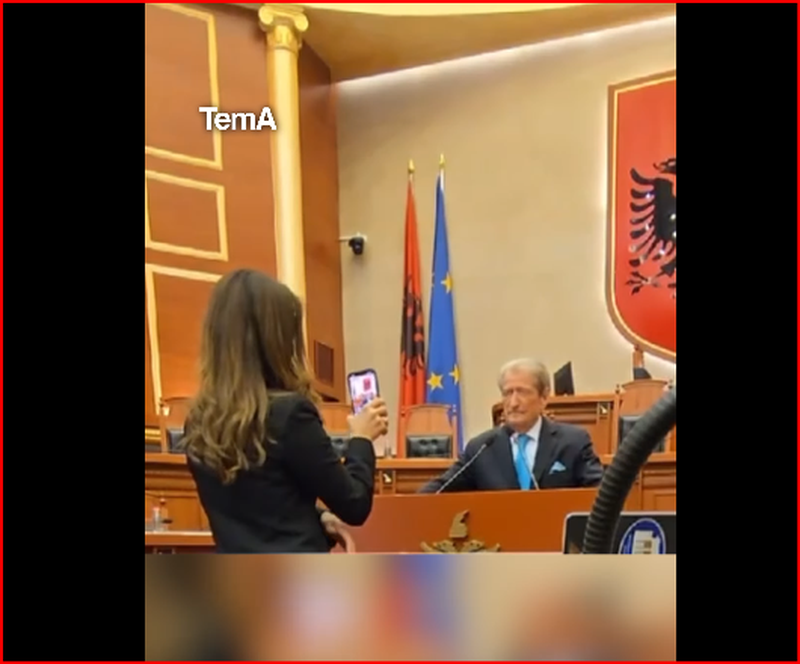 VIDEO/ Berisha “katil”, dënon Eldën e Hotit nga Miloti 30 minuta në këmbë që t’i mbajë telefonin! VIDEO/ Berisha “katil”, dënon Eldën e Hotit nga Miloti 30 minuta në këmbë që t’i mbajë telefonin!