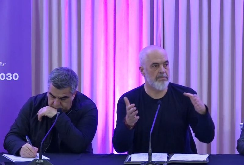 Rama replikon me SPAK: Një gabim që bën një bashki, kushton 100 pemë, por në sistemin e drejtësisë ka kosto në jetë njerëzish! Rama replikon me SPAK: Një gabim që bën një bashki, kushton 100 pemë, por në sistemin e drejtësisë ka kosto në jetë njerëzish!