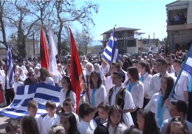 Rama intervistë për televizionin grek: Është e tepërt të flasësh për grabitje pronash, s’ka probleme për grekët etnikë në Shqipëri Rama intervistë për televizionin grek: Është e tepërt të flasësh për grabitje pronash, s’ka probleme për grekët etnikë në Shqipëri