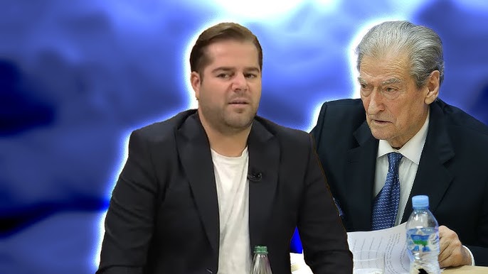 “PD harroi mosbindjen civile”! Gazetari Anri Bala ironizon protestën: Argita s’do dalë me bluzën ‘Free Berisha’, por me “thirrjen”… Hapni dyert se do vij unë pasi babi të humbi zgjedhjet “PD harroi mosbindjen civile”! Gazetari Anri Bala ironizon protestën: Argita s’do dalë me bluzën ‘Free Berisha’, por me “thirrjen”… Hapni dyert se do vij unë pasi babi të humbi zgjedhjet