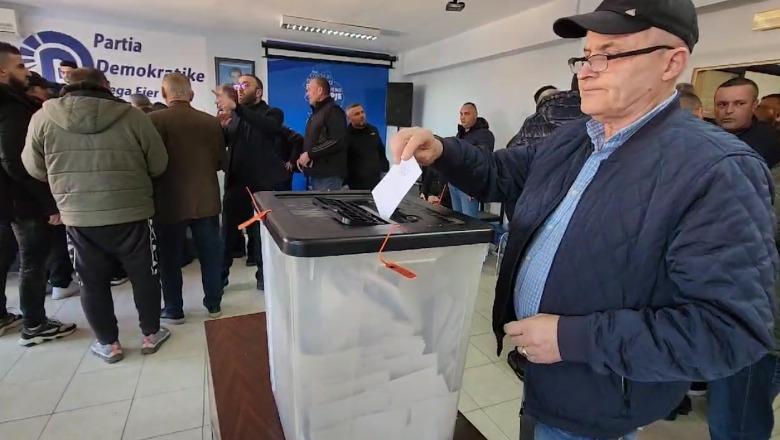 PD publikon pas zvarritjes edhe listën e Primareve të Tiranës! Kryeson një emër i panjohur! Dështojnë Dogjani, Nebiaj, Teliti, Biberaj, Kalaja, Harxhi….! Njëri me zero vota! (Lista) PD publikon pas zvarritjes edhe listën e Primareve të Tiranës! Kryeson një emër i panjohur! Dështojnë Dogjani, Nebiaj, Teliti, Biberaj, Kalaja, Harxhi….! Njëri me zero vota! (Lista)