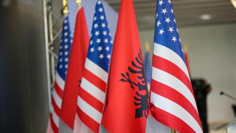 Tregtia Shqipëri-SHBA si mund të ndikojnë tarifat doganore të administratës së re amerikane Tregtia Shqipëri-SHBA si mund të ndikojnë tarifat doganore të administratës së re amerikane