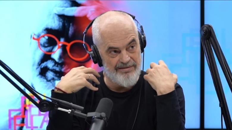 Rama me ‘tre petalet e trëndafilit socialist’: E neveritshme si u hodh gjithë ai helm! S’ka përqafim dashurie mes atyre që janë dhe atyre që duan të vijnë