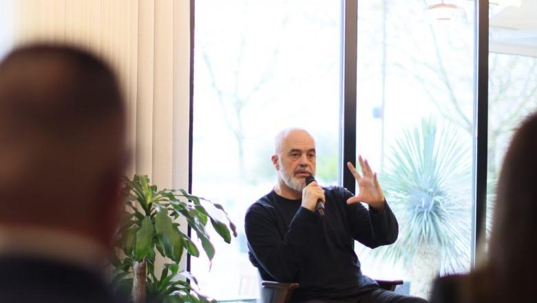 “Profesioni i parë që kemi ne shqiptarët është mikpritja”! Rama: Këtu i’u trajtojmë si Perëndi, shtëpia jonë është e mikut dhe Zotit