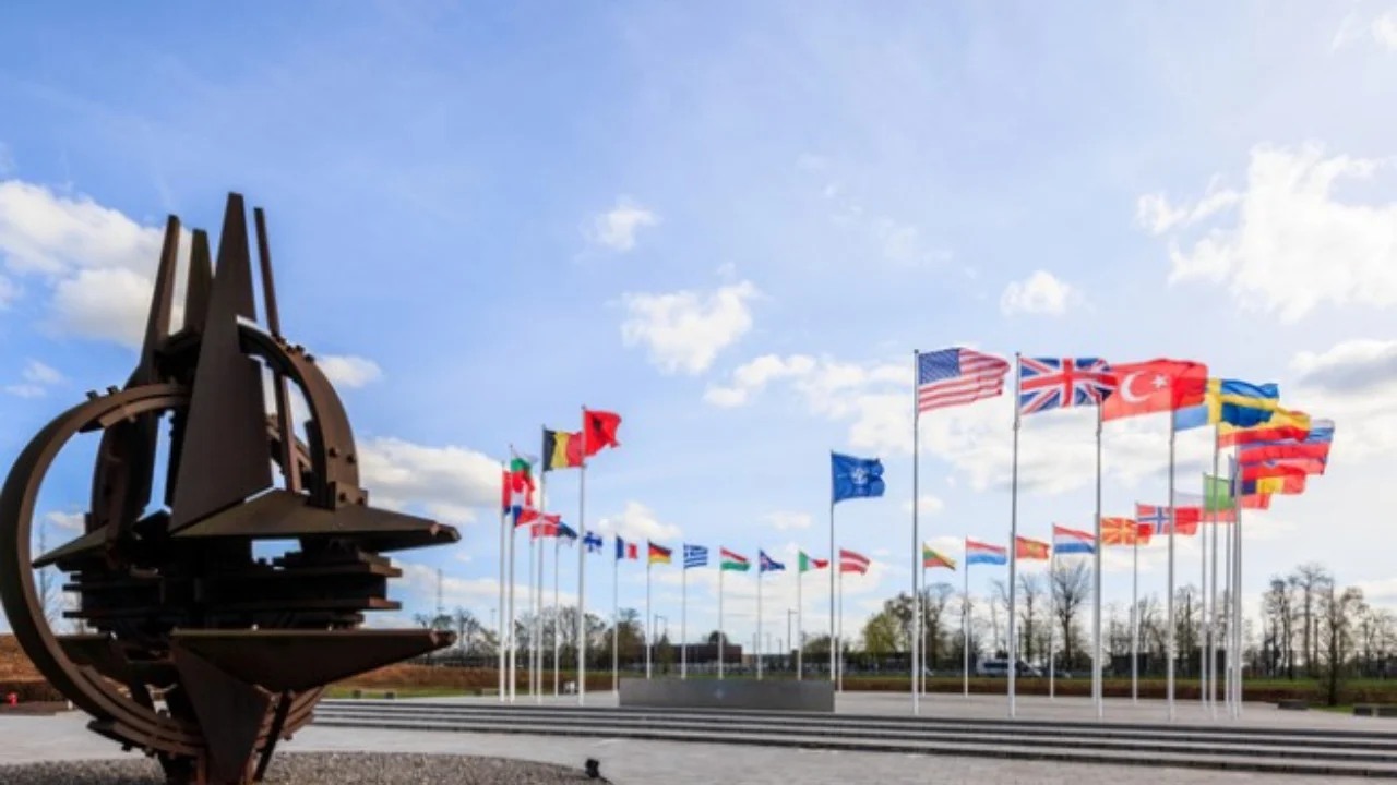 Fuqitë ushtarake evropiane duan të zëvendësojnë SHBA-në në NATO, cilat vende po hartojnë planin Fuqitë ushtarake evropiane duan të zëvendësojnë SHBA-në në NATO, cilat vende po hartojnë planin