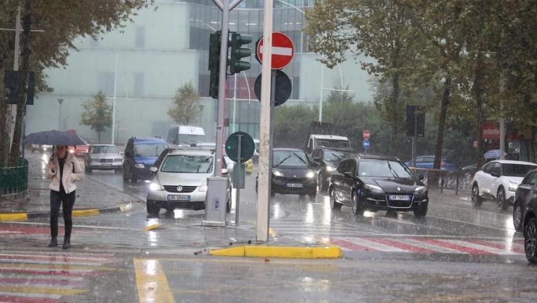 Reshje shiu dhe temperatura deri në 21 gradë, parashikimi i motit për sot