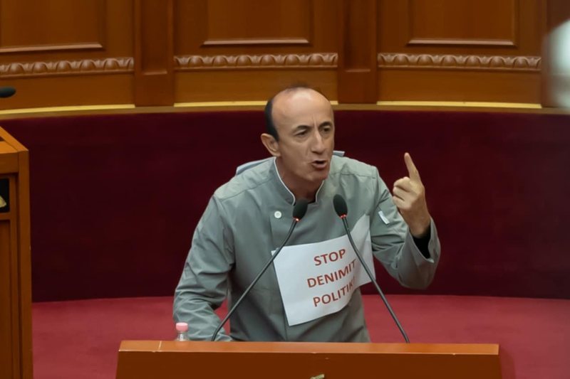 “Je SPAK-ist”, Berisha e lë jashtë listës së deputetëve, reagon Dash Sula: Nuk i keni bërë mirë llogaritë “Je SPAK-ist”, Berisha e lë jashtë listës së deputetëve, reagon Dash Sula: Nuk i keni bërë mirë llogaritë