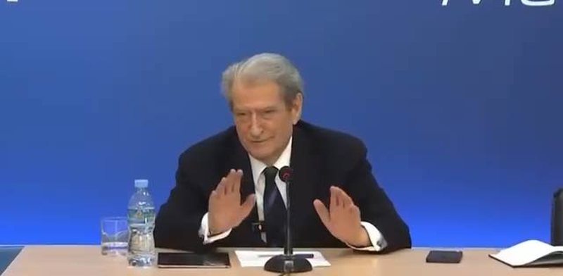 Rama ironi me PD-në: “O Zot o Zot na akuzojnë se u kemi vjedhur diçka që nuk e kanë dhe as se kanë pasur”…programin! Gjëja më qesharake, a thua se bëhet fjalë për kodin e Da Vinçit Rama ironi me PD-në: “O Zot o Zot na akuzojnë se u kemi vjedhur diçka që nuk e kanë dhe as se kanë pasur”…programin! Gjëja më qesharake, a thua se bëhet fjalë për kodin e Da Vinçit