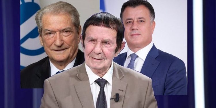 Berisha riciklon qëndrimet qesharake para shqiptarëve edhe në Napoli: Edi Rama vare në litar TikTok-un, mjetin më modern të komunikimit Berisha riciklon qëndrimet qesharake para shqiptarëve edhe në Napoli: Edi Rama vare në litar TikTok-un, mjetin më modern të komunikimit