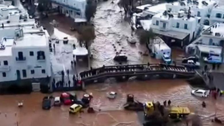 Moti i keq bën kërdinë në Mykonos e Paros në Greqi! Shirat e dendur i kthejnë rrugët në lumenj