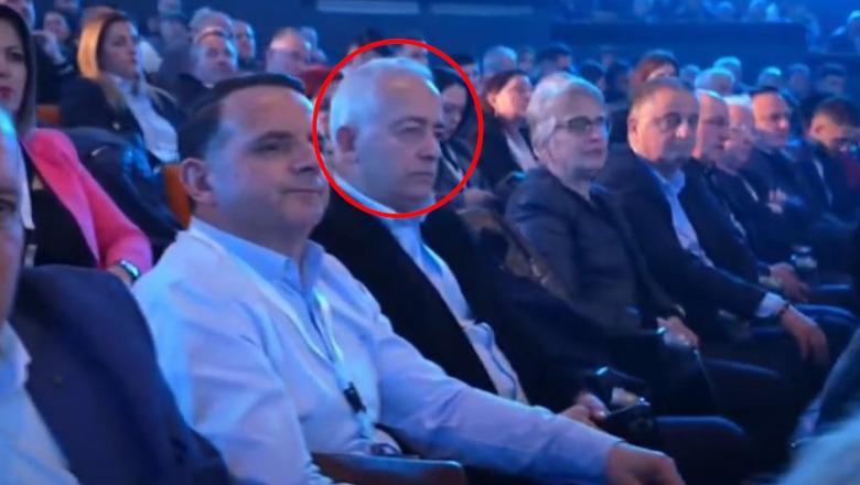 Pas Llallës, Xhin Xhonit dhe Ndojës, Berishës i bashkohet edhe Arben Sefgjini! Ish-drejtori i SHIK-ut u akuzua për rrëmbimin dhe zhdukjen e Remzi Hoxhës (Video) Pas Llallës, Xhin Xhonit dhe Ndojës, Berishës i bashkohet edhe Arben Sefgjini! Ish-drejtori i SHIK-ut u akuzua për rrëmbimin dhe zhdukjen e Remzi Hoxhës (Video)