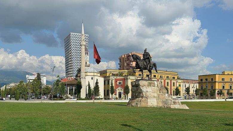 Tirana, epiqendra e politikës evropiane më 16 maj! “Shtëpia e liderëve” do të ndërtohet në lulishten e sheshit Skënderbej Tirana, epiqendra e politikës evropiane më 16 maj! “Shtëpia e liderëve” do të ndërtohet në lulishten e sheshit Skënderbej