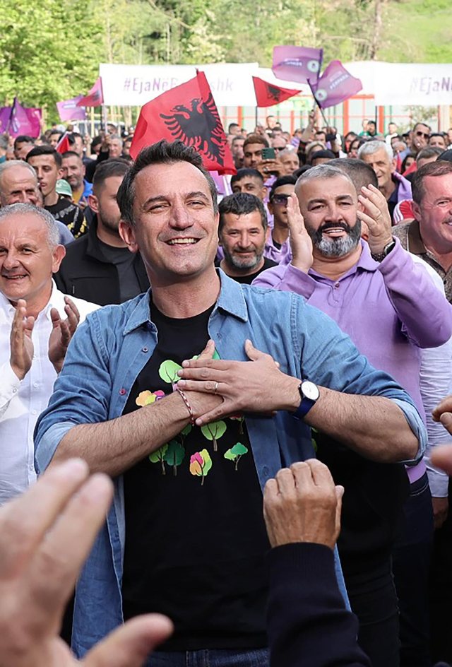 Dy muaj në burg pa gjyq, mesazhi i Veliajt: Jam ende pa akuzë, faleminderit për mbështetjen ndaj familjes time