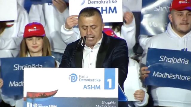 Sali Berisha hapi fushatën me njerëz të dënuar