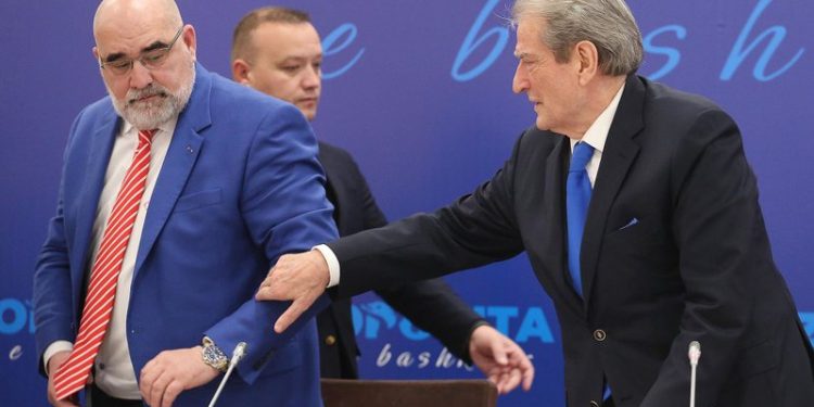 “Hajduti që bërtet kapeni hajdutin”! Ylli Manjani reagon ndaj akuzave të opozitës për vjedhje votash më 11 maj