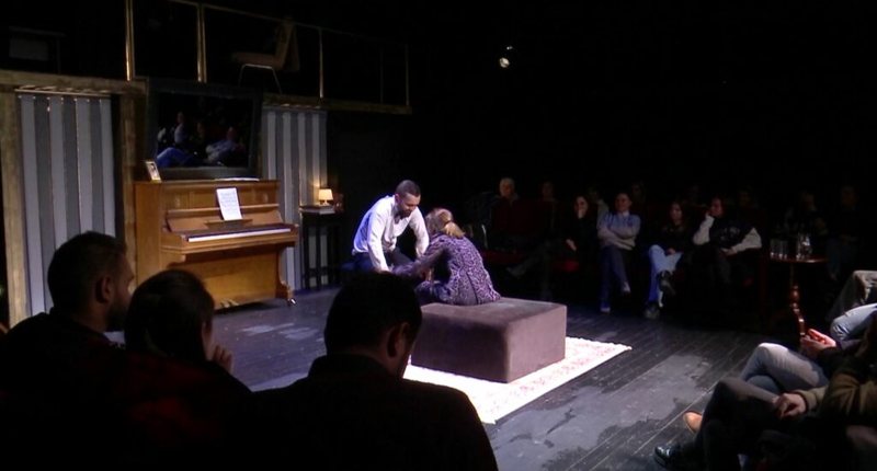 Mungesa e teatrove, artistët marrin salla me qira: Kërkohet mbështetje financiare dhe lehtësira