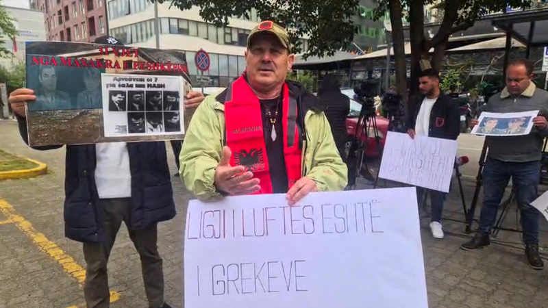 Protestë para SPAK, kërkohet rihapja e hetimeve për Fredi Belerin në lidhje me “Masakrën e Peshkëpisë”