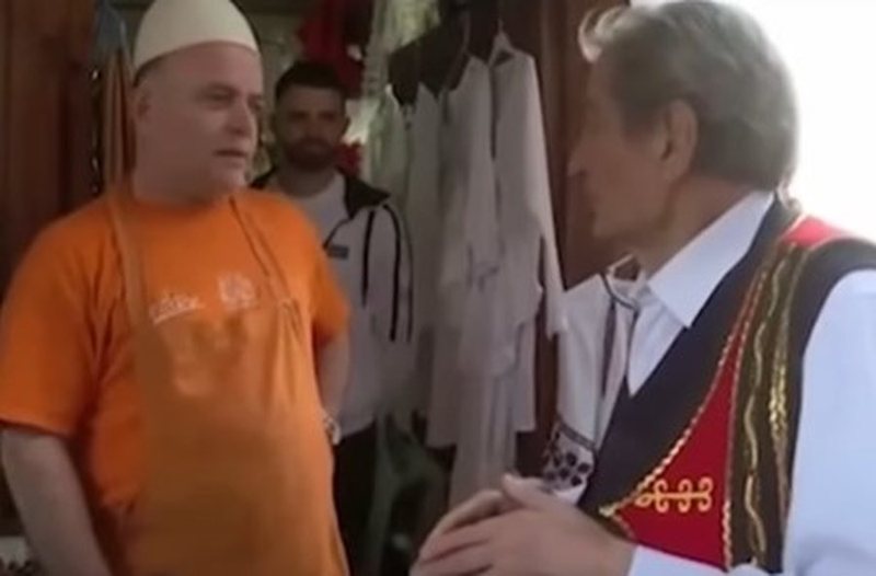 “Ça ka tavani”?! Kush është artizani që u bë i famshëm pas takimit me Berishën?