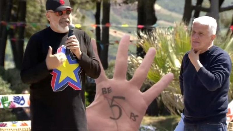 PD, fushatë me fotot nudo të Ramës (por çfarë ndodhi kur e përdorën herën e fundit këtë gjë)