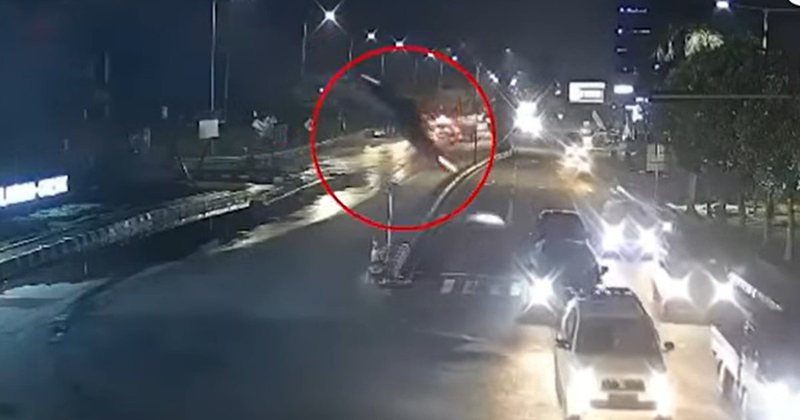 VIDEO: Mos i beso verbërisht “Google Maps”, se mund të fluturosh me gjithë makinë… VIDEO: Mos i beso verbërisht “Google Maps”, se mund të fluturosh me gjithë makinë…