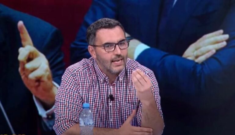 “Ti korruptohesh me 10 mijë euro”! Grida Duma debaton me Arlind Qorrin “Ti korruptohesh me 10 mijë euro”! Grida Duma debaton me Arlind Qorrin