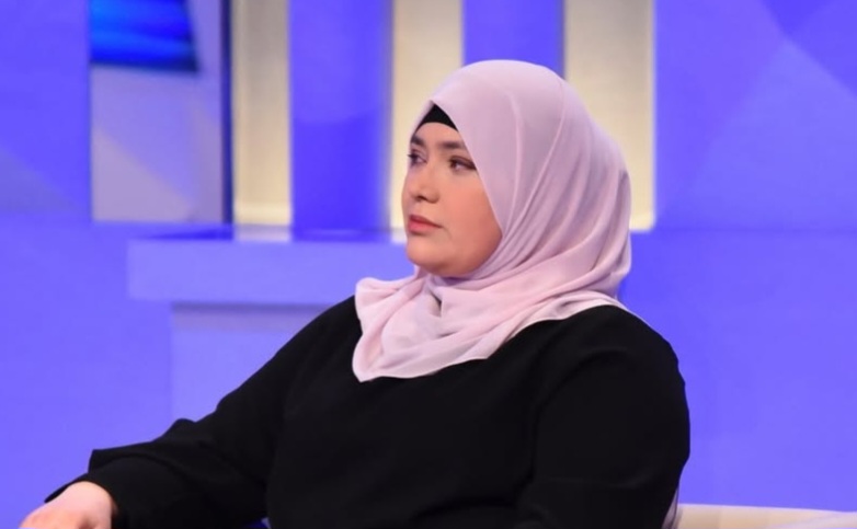 Pse një grua me shami kandidon për Partinë Socialiste Pse një grua me shami kandidon për Partinë Socialiste